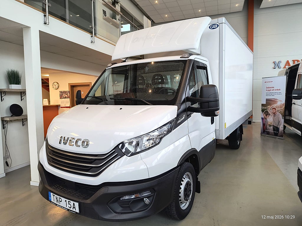 Iveco Daily 35S14/  2.3 JTD Hi-Matic Euro 6/skåp med bakgavellyft