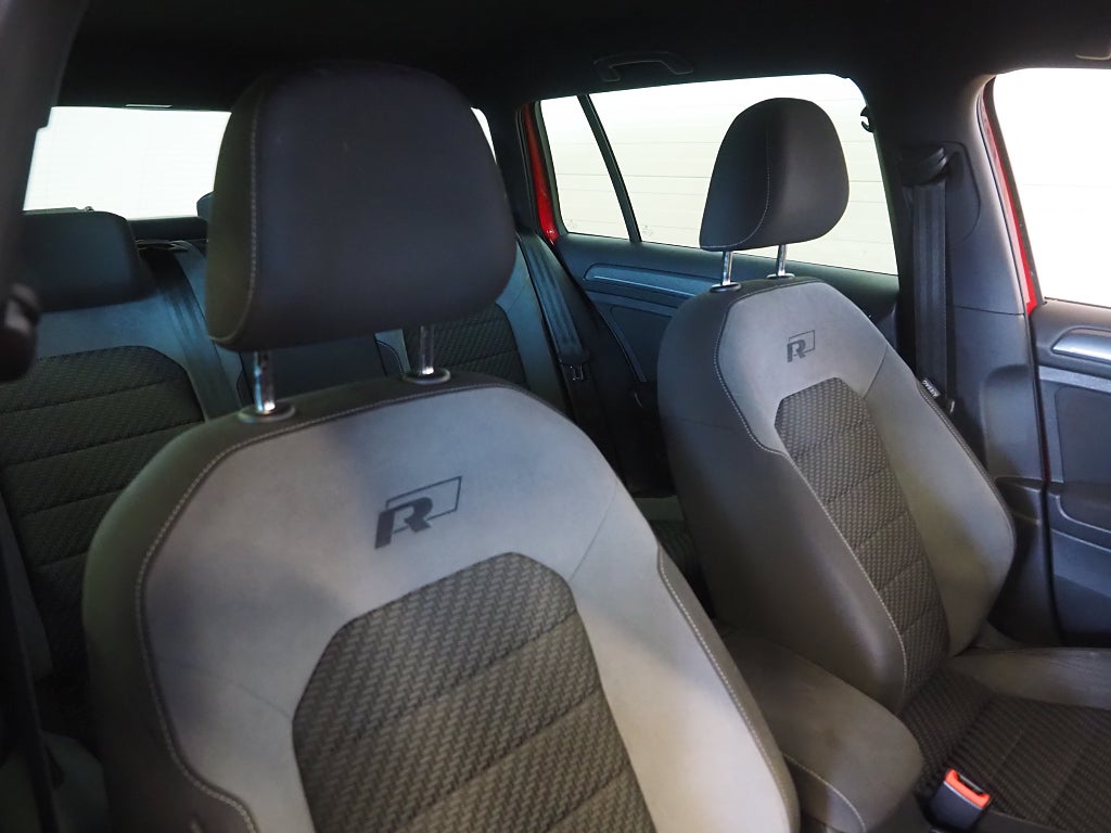 Volkswagen Golf SC 1.5 TSI 150hk DSG R-Line | Pluspaket |