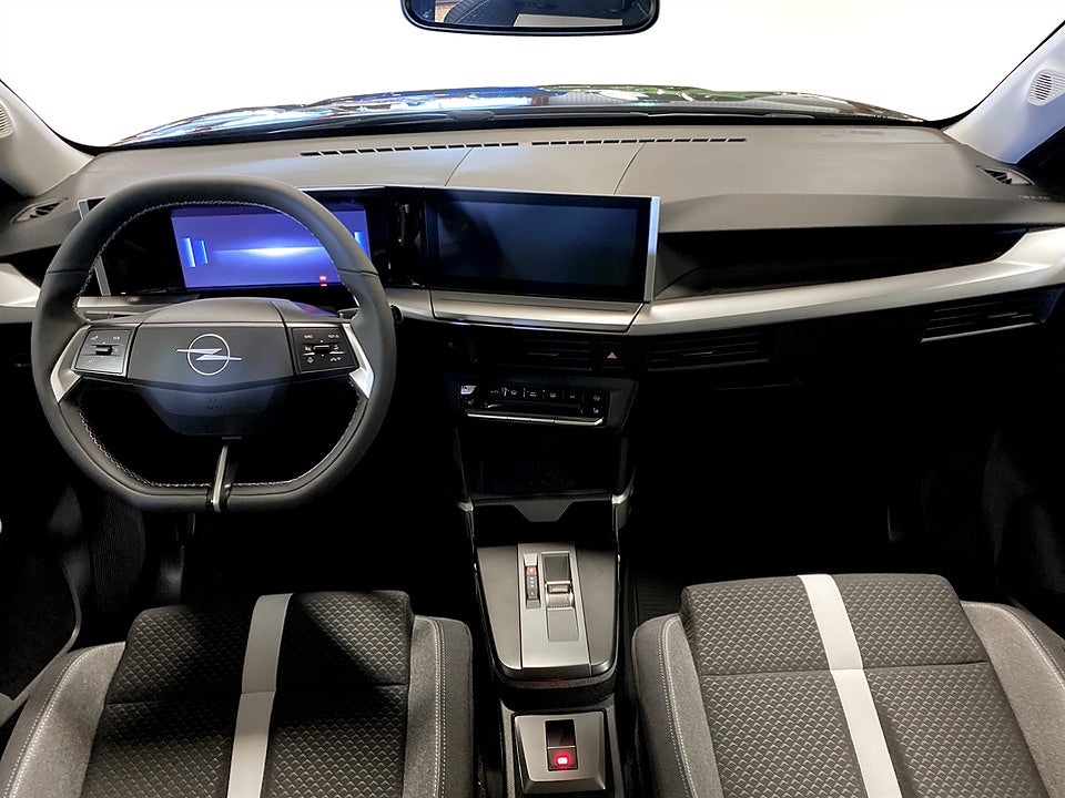 Bild på Opel Frontera GS 1.2 Turbo Hybrid 145hk Aut B-KAMERA NAVI