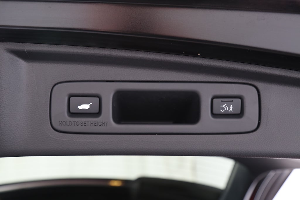 Honda CR-V Plug-in Advance Tech + Dragkrok + Serviceavtal 2024