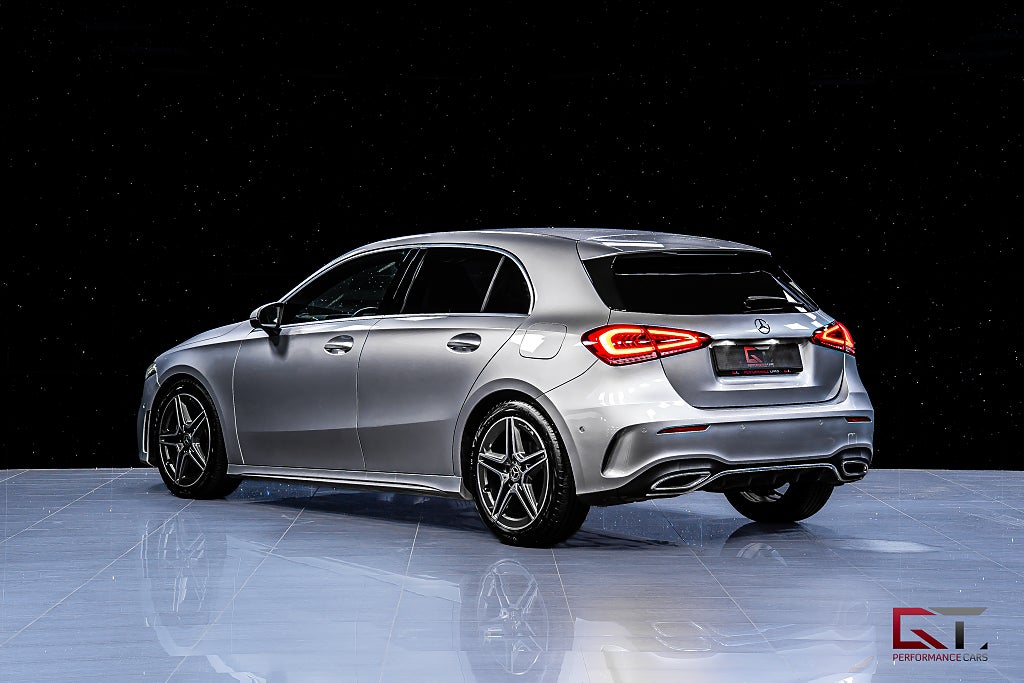 Mercedes-Benz A200 d AMG Line Cockpit Advantage 18" Kamera Navi