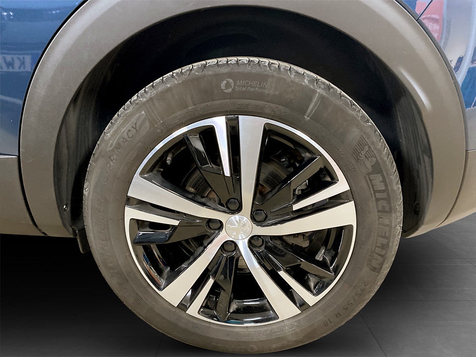 Bild på Peugeot 3008 GT 1.2 PT 130hk Aut B-KAMERA CARPLAY