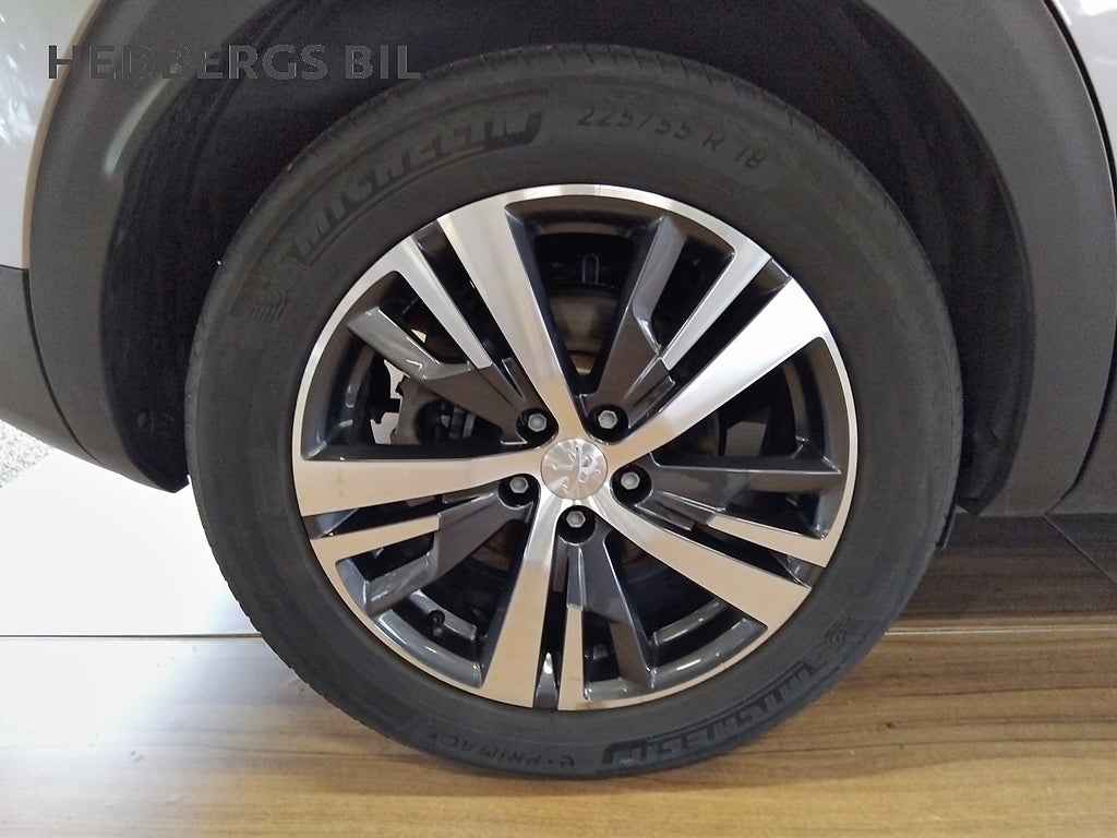 Peugeot 3008 HYBRID 225 EAT ACTIVE PACK thumbnail