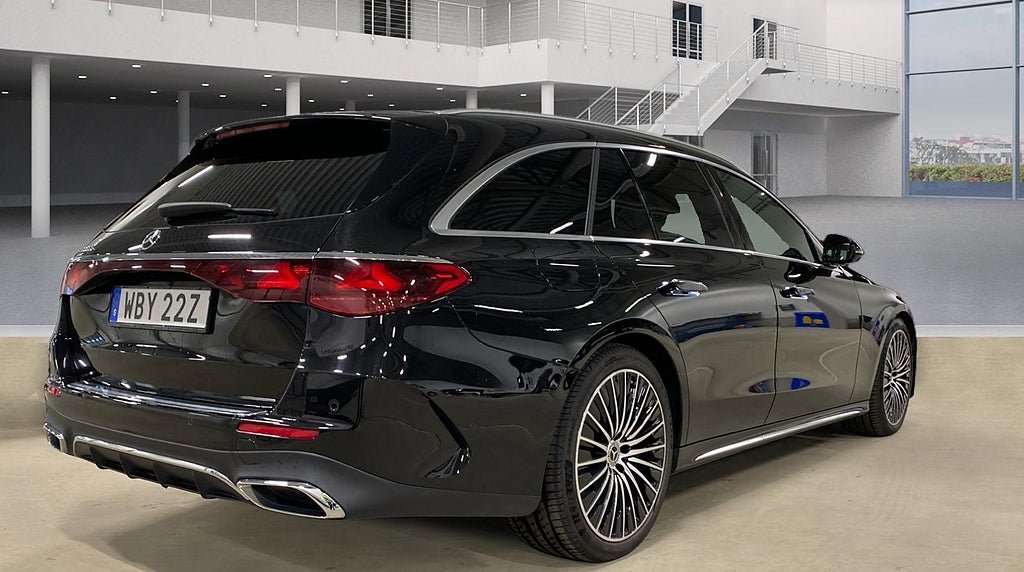 Mercedes-Benz E 300 de 4MATIC AMG Superscreen Advanced Plus Läder 20tum - bild 2