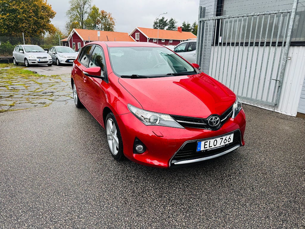 Toyota Auris 1.6 132HK VALVEMATIC EDIOTION 50 / VÄRMARE
