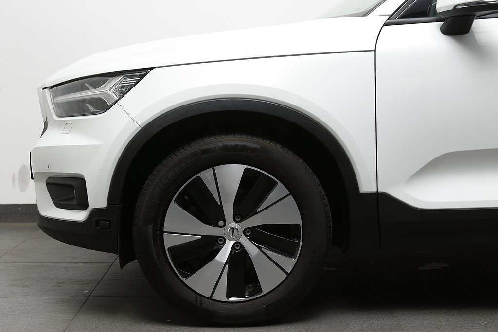 Volvo XC40 B4 197hk Momentum Adv AWD Aut Skinn VOC Leasbar 2021