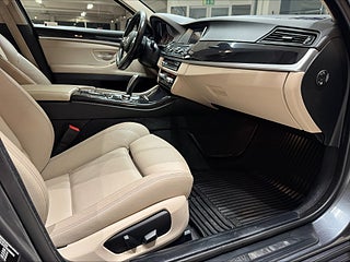 BMW 520 d xDrive Touring Drag D-värm Rattvärme Elstolar HiFi