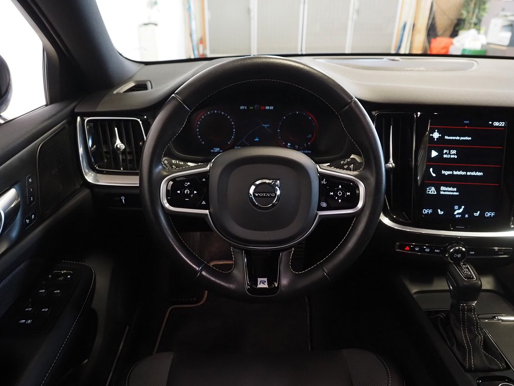 Volvo V60 D3 150hk R-Design Aut H/K Navi Teknikpaket 2020
