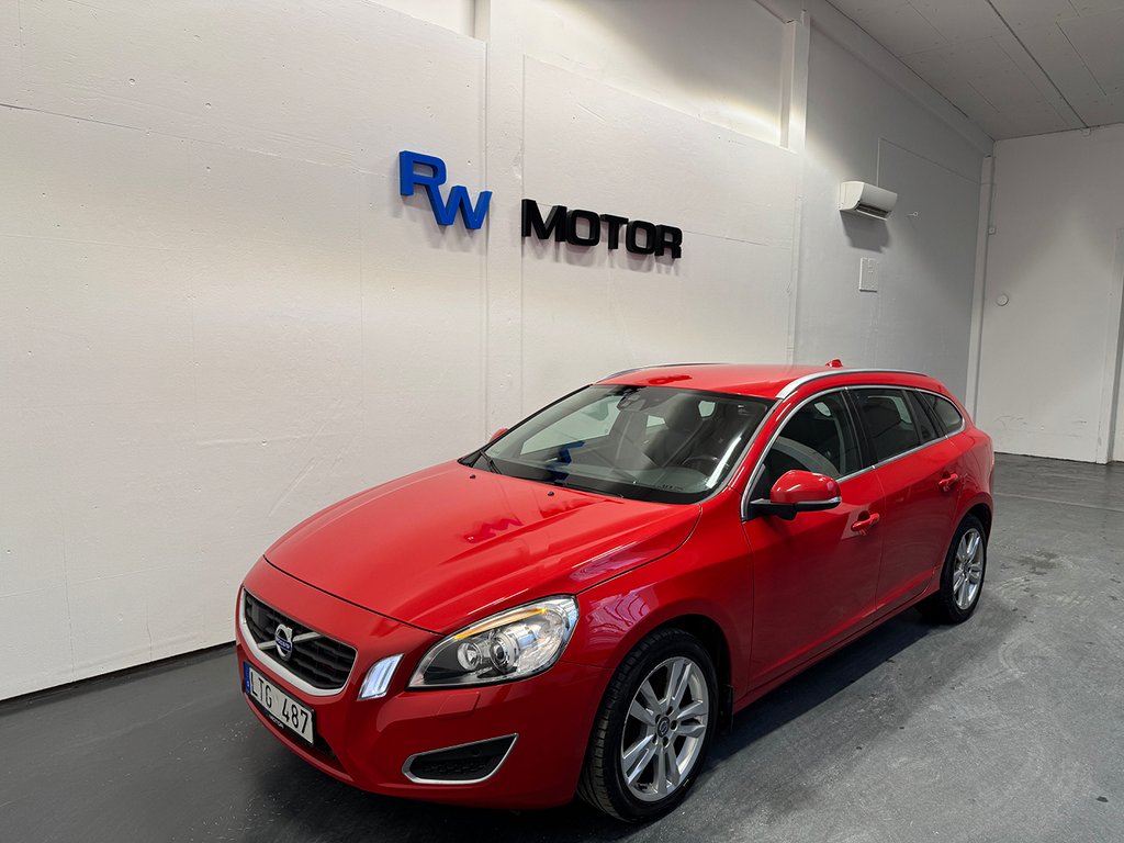 Volvo V60 D2 115hk Summum Dieselvärmare Dragkrok PDC