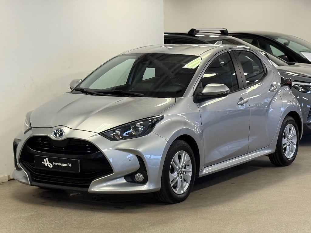 Toyota Yaris Hybrid CVT Active Euro 6