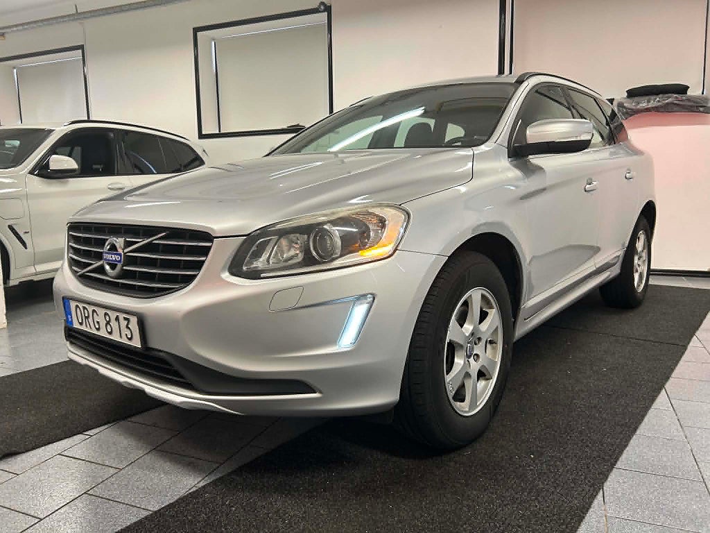 Volvo XC60 D4 AWD 181 hk Geartronic Momentum Business Edt Drag 