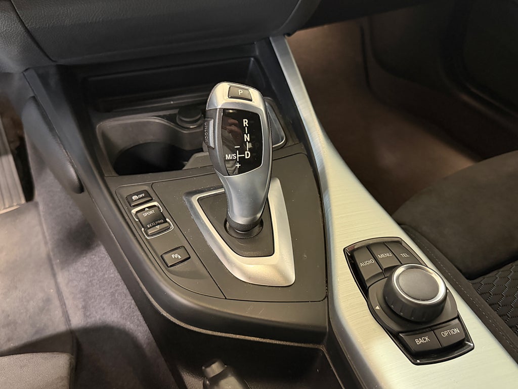 BMW 118d 5-dörrars Steptronic M Sport Automat,SoV Hjul thumbnail