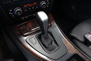 Kombi BMW 330 18 av 20