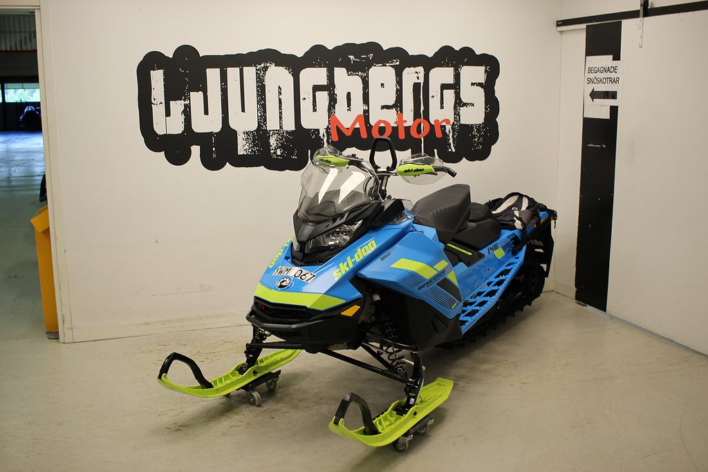 Ski-Doo Renegade Backcountry X 850 E-tec 146" 2018