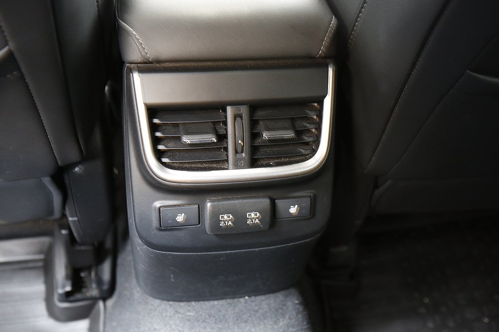 Subaru Outback 2,5i 169hk XFuel Limited AWD Skinn Navi Drag 2021