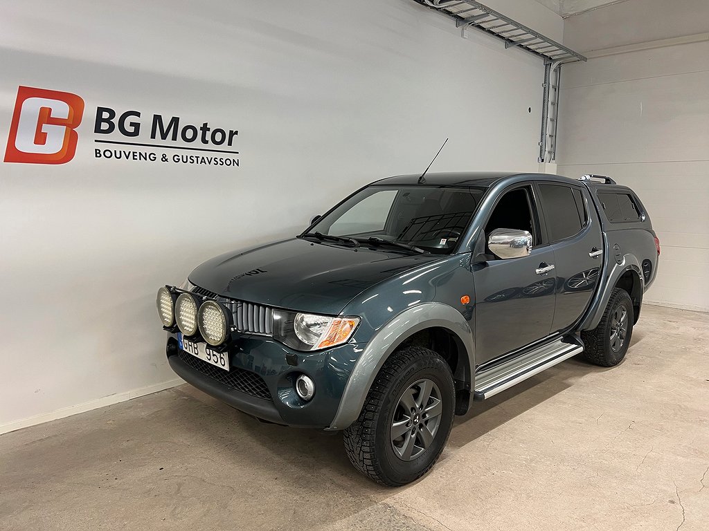 Mitsubishi L200 2.5 4x4 AUT 136hk Drag/Kåpa/Motor+Kupévärmar