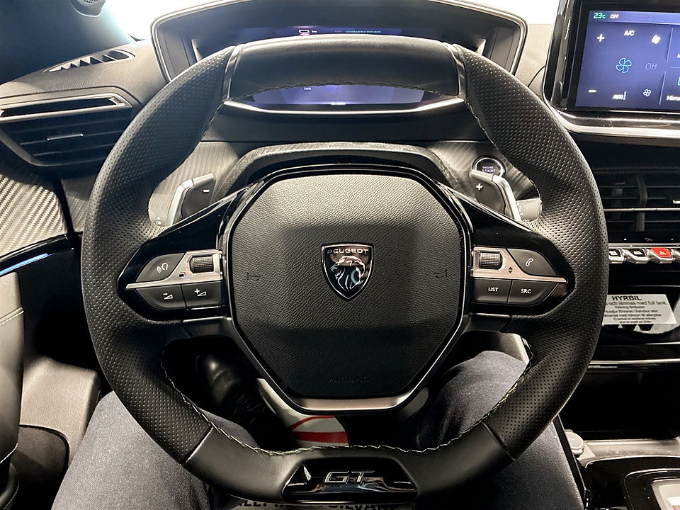 Bild på Peugeot 2008 GT 1.2 PT 130hk Aut B-KAMERA CARPLAY
