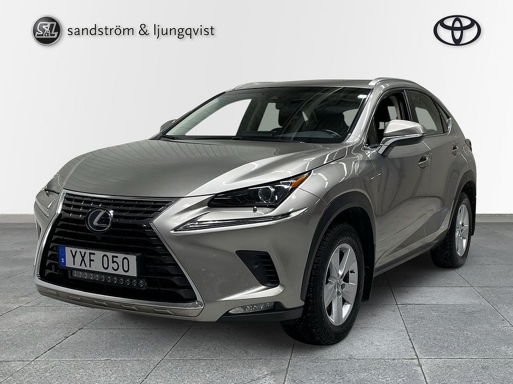 Lexus NX 300h AWD