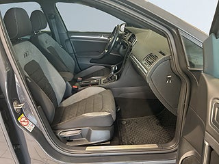 Volkswagen Golf 5-dörrar 1.5 ACT GT Aut R Line P-sensorer CarPlay – bild 10