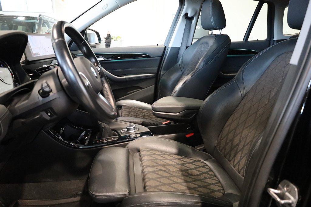 BMW X1 xDrive25e xLine Pano Navi Kamera Drag Head up 2021