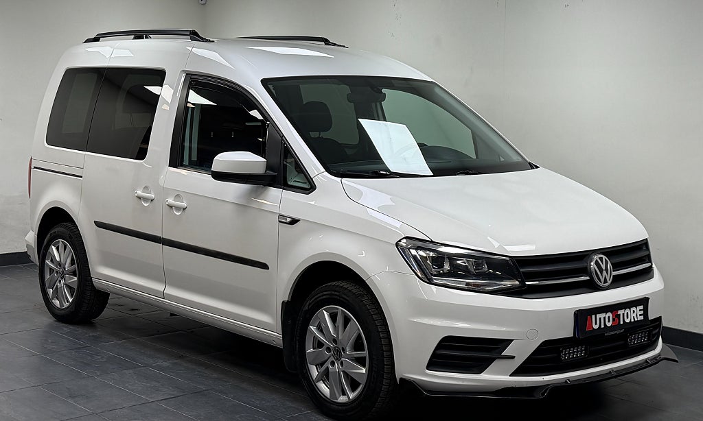 Volkswagen Caddy Combi 1.4 TSI BMT*D-värm*LED-lyktor*Drag*5-sits  Euro 6