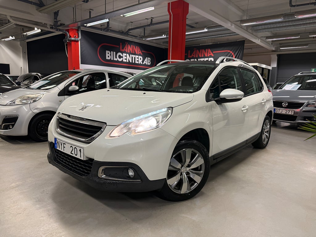 Peugeot 2008 1.2 VTi Motorvärmare Panorama Nybesiktad Kamrem bytt 