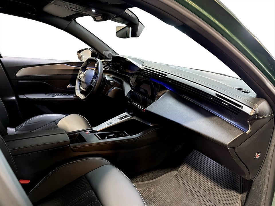 Bild på Peugeot 308 5D GT 1.2 PT 130hk Aut - B-KAMERA, 1 ÄGARE