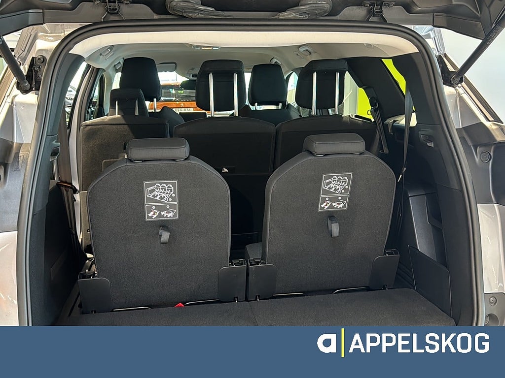 Peugeot 5008 1.2 Active PT 130hk 7-sits |RÄNTA 3,99%|V-HJUL INGÅR| thumbnail