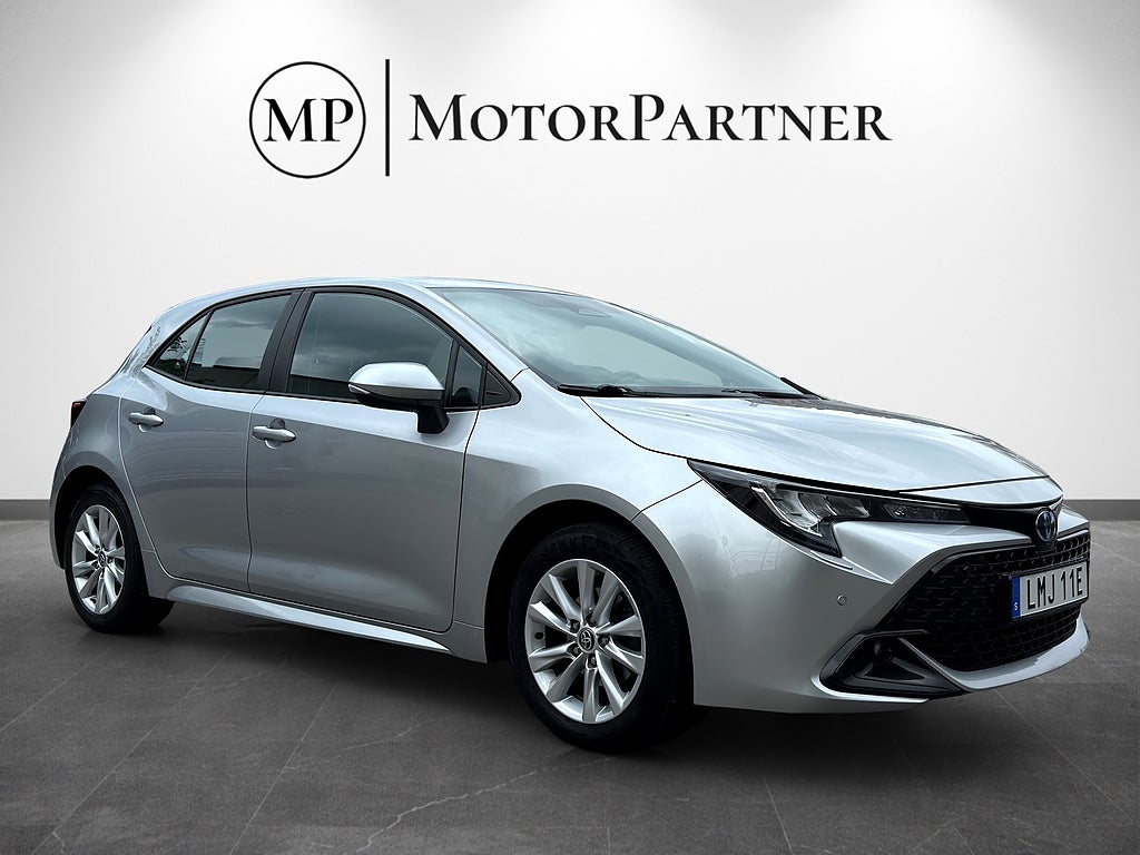 Toyota Corolla Hybrid e-CVT Active Plus Kamera Cockpit 140hk