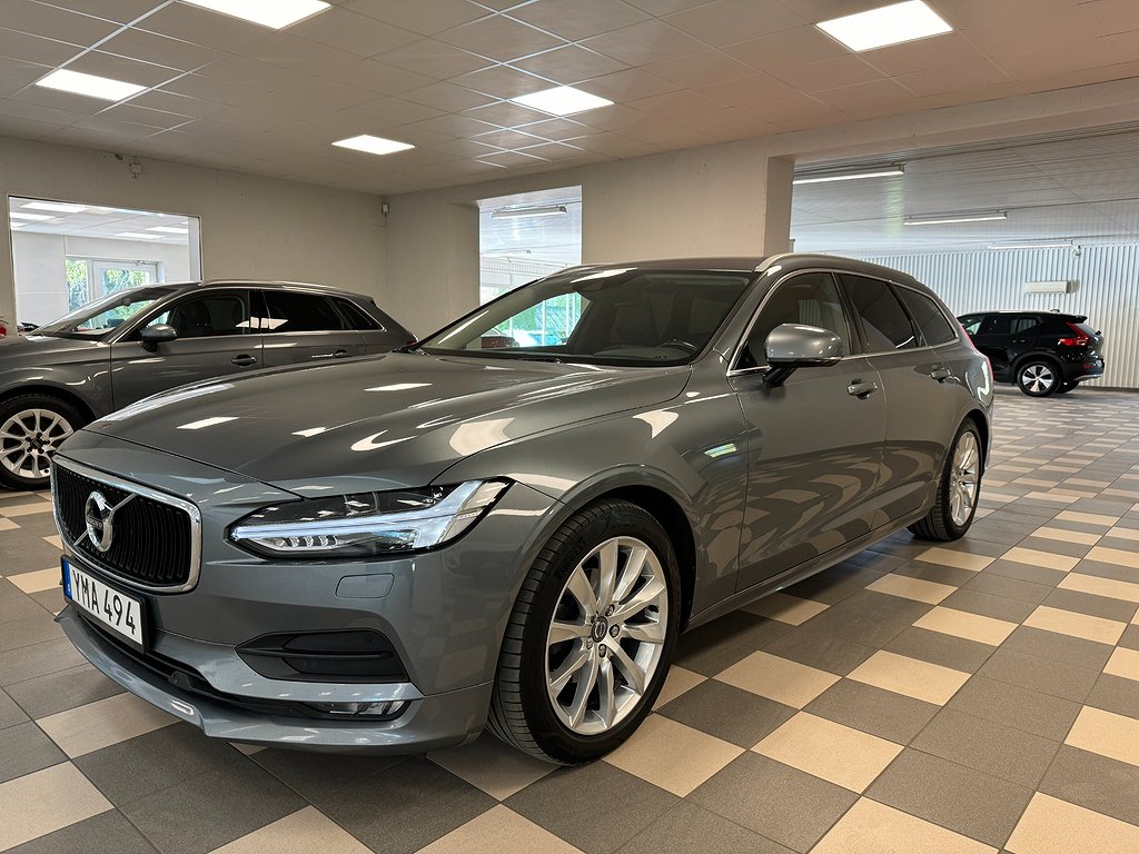 Volvo V90 D4 AWD Helskinn B-kamera Navi CarPlay Drag VOC