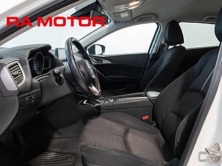 Halvkombi Mazda 3 9 av 20