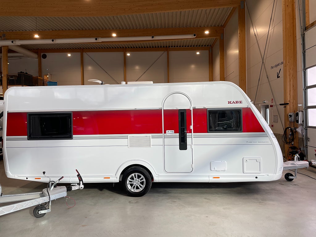 Kabe Ametist 560 XL KS /ALDE/Ugn/Micro/4 bäddar/2995kr/mån - Kabe