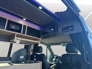 Transportbil - Skåp Mercedes-Benz Sprinter 27 av 37