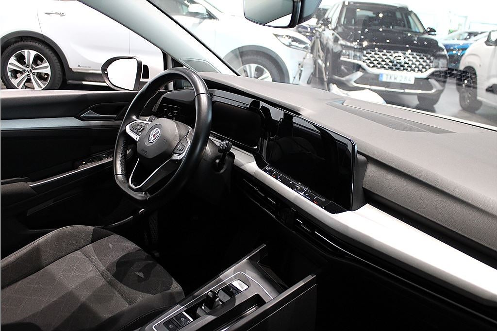 Bild på Volkswagen Golf 1.5 eTSI 150hk Aut - RATTVÄRME, ADAPTIV FARTHÅLLARE