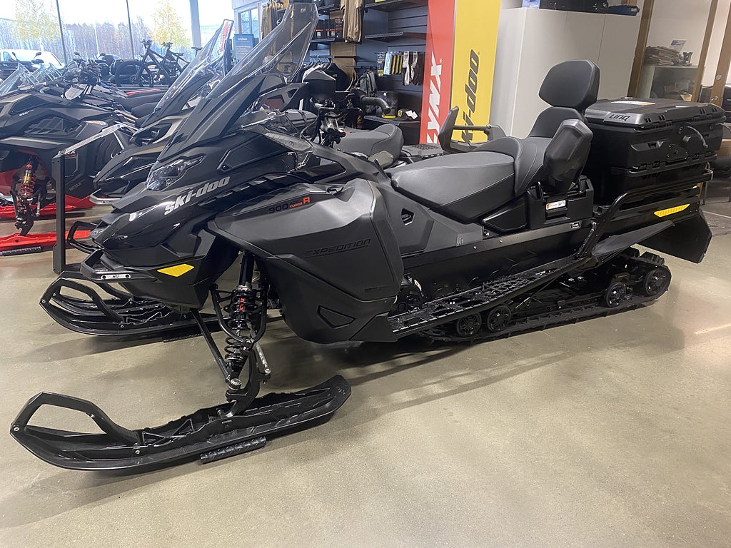 Ski-Doo Expedition SE 900 ACE Turbo R 154" 46mm Cobra 10.25" KAMPANJ 22.500kr!