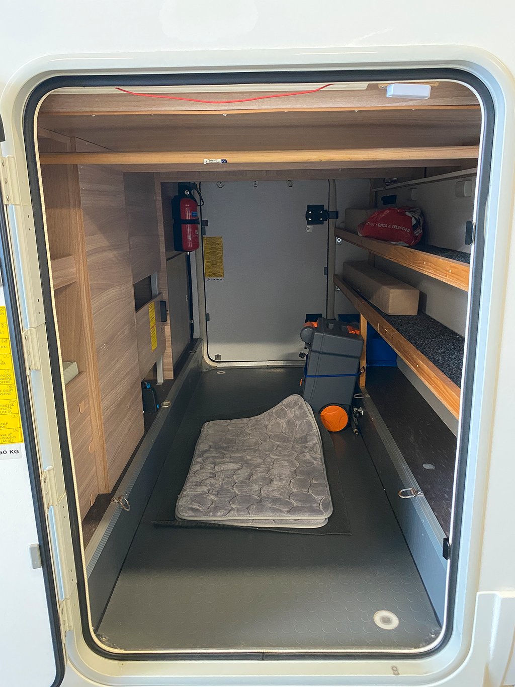Adria Coral 670 SL / B-körkort / Solcell / Långbädd / Garage - Adria