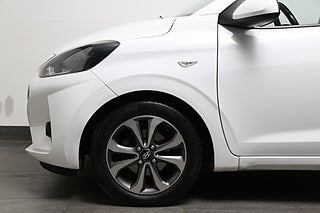 Halvkombi Hyundai i10 8 av 21