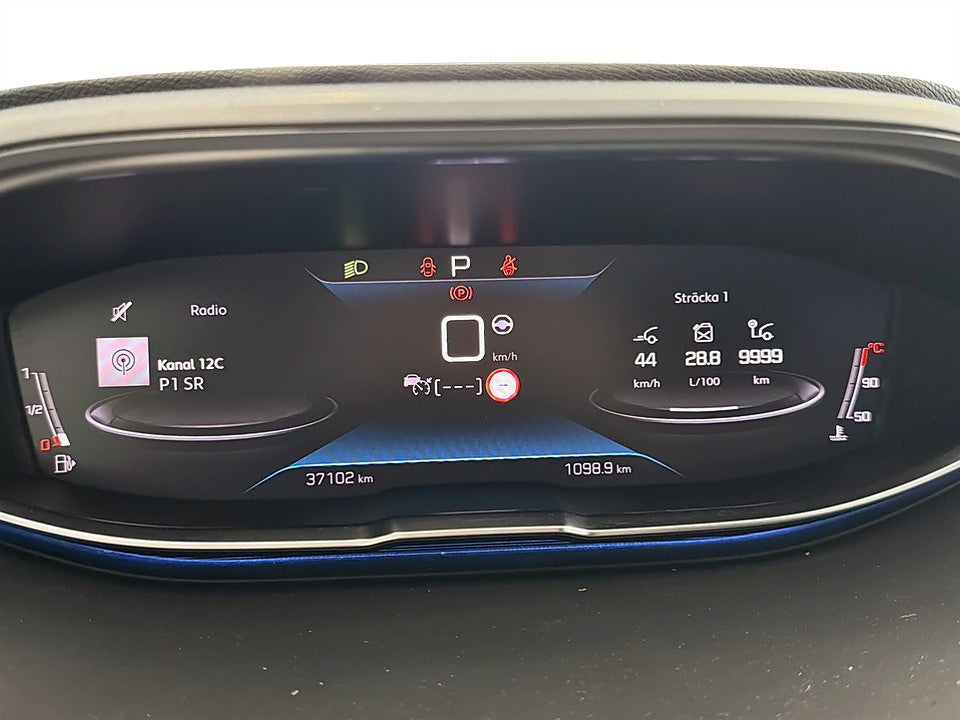 Bild på Peugeot 5008 GT 1.2 PT 130hk Aut 7-SITS B-KAMERA CARPLAY