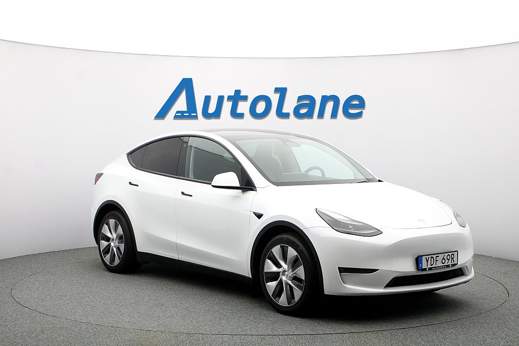 Tesla Model Y Long Range AWD Panorama, Dragkrok, MOMS 514hk