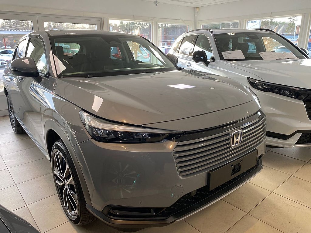 Honda HR-V Elegance e:HEV, Serviceavtal på köpet