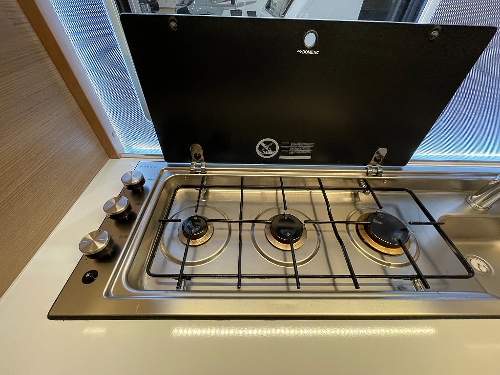 Adria Adora 572 UT /ALDE/Långbäddar/Markis/Badrum bak - Adria