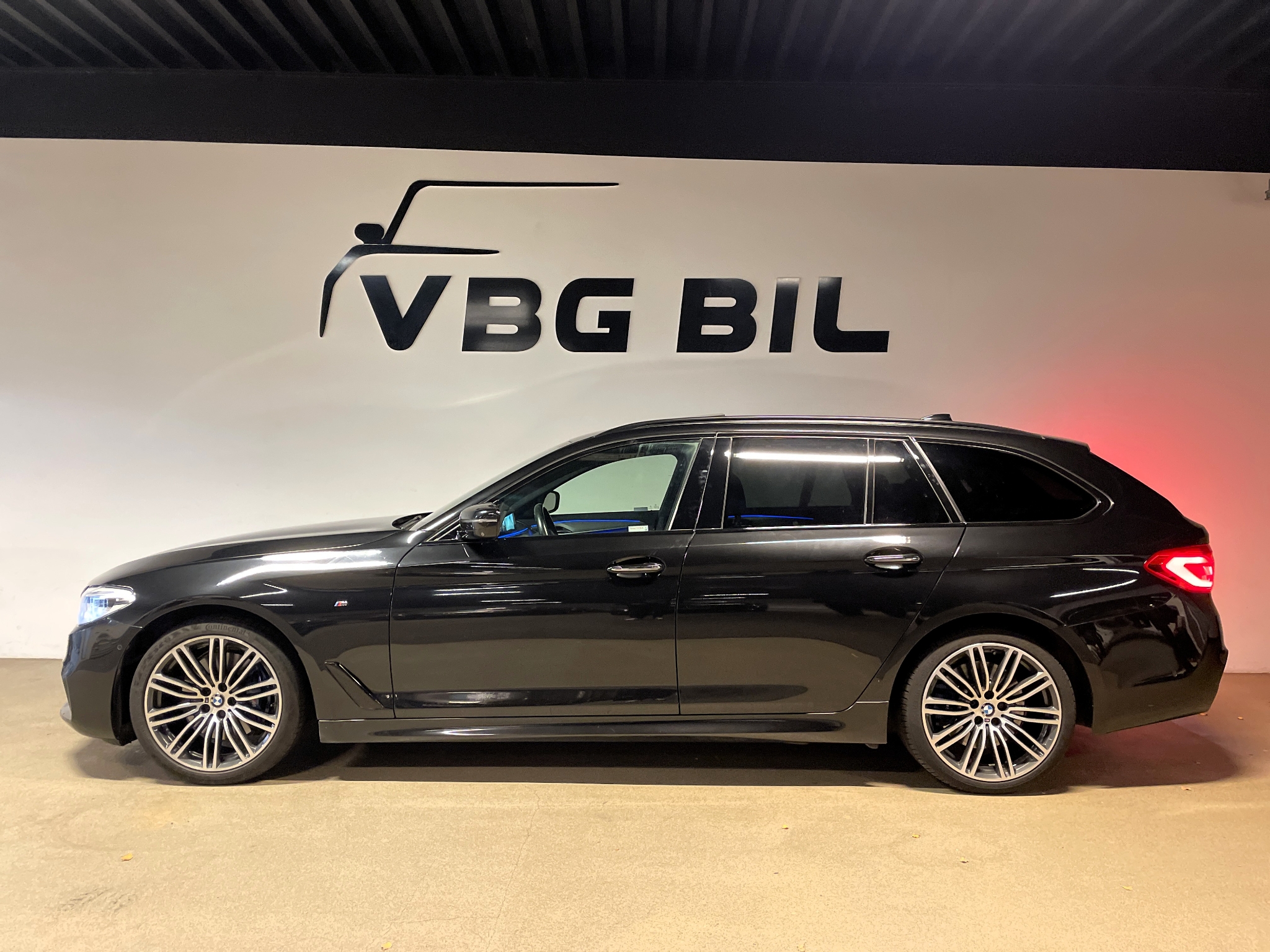 BMW 530 d xDrive M Sport 2018, kuva 4/51