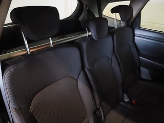 Minibuss Kia Carens 13 av 21