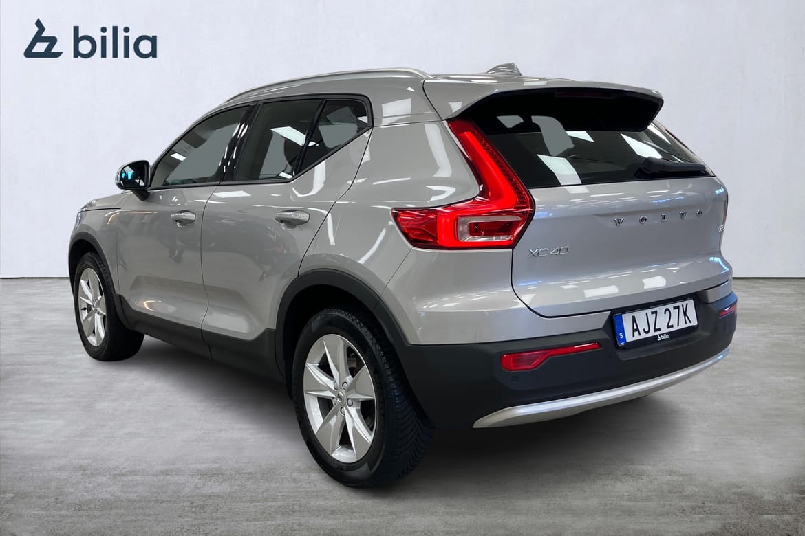Volvo XC40 B3 FWD Bensin Core 2024, bild 2/10