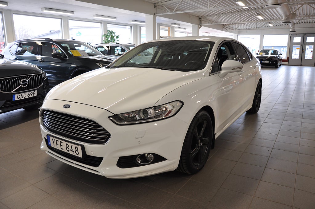 Ford Mondeo 2016 - miniatyr 4