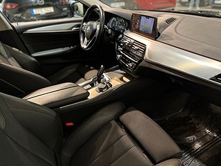 BMW 520 d xDrive Sedan Sport Display Key GPS Dvärm Kamera