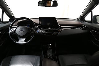 SUV Toyota C-HR 13 av 26