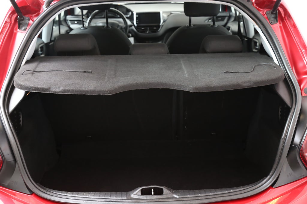 Peugeot 208 1,2 PureTech 82hk Active 5D Bluetooth Ny kamrem 2017