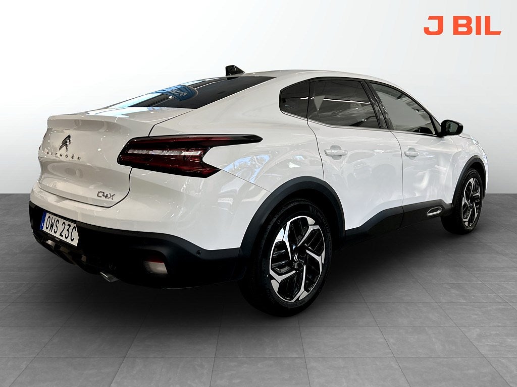 Bild på Citroën C4 X Shine 1.2 PT 130hk Aut - 360-KAMERA, CARPLAY