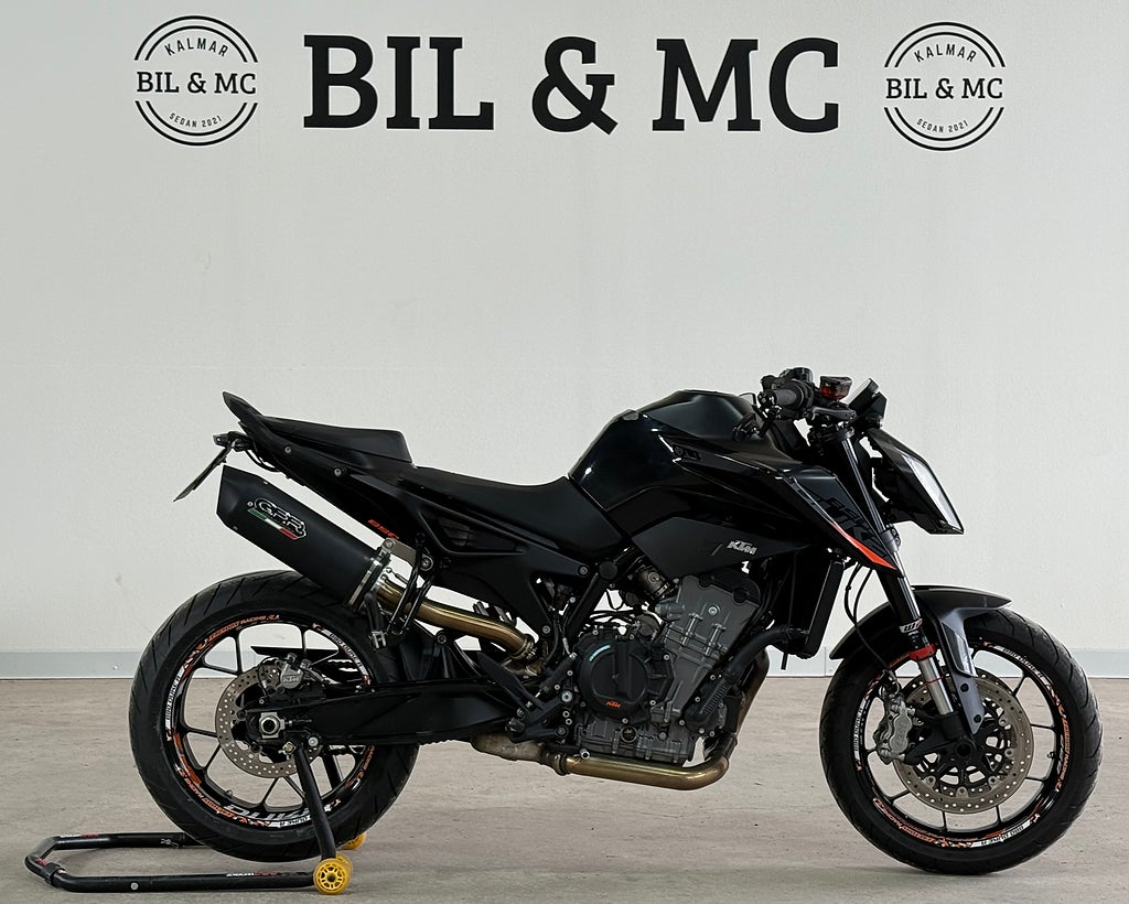 KTM 890 Duke låga mil -Quicksh G.P.R 0kr insats 2,95% ränta